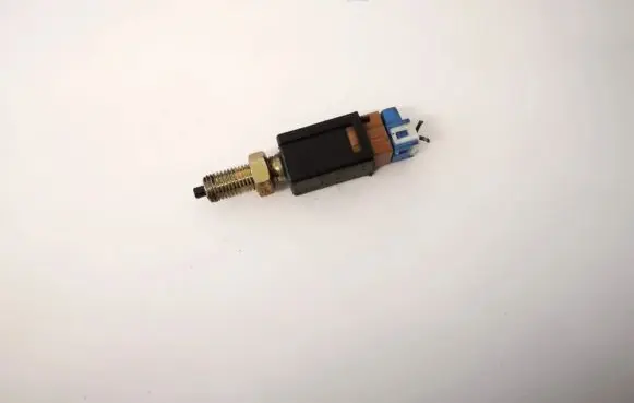 Nissan X-Trail T30 Brake pedal sensor switch