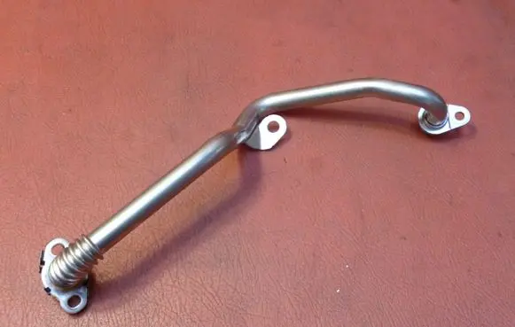 Mercedes-Benz C W205 Turbo turbocharger oiling pipe/hose