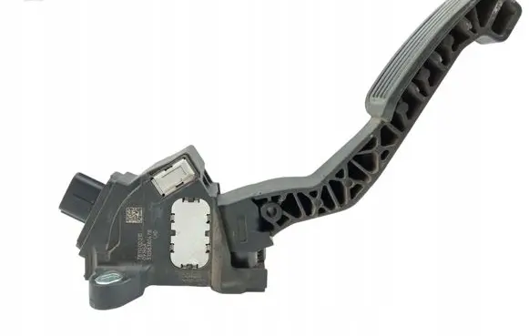 Toyota Yaris Accelerator throttle pedal 781100D010