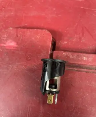Nissan Note (E11) Cigarette lighter 7394
