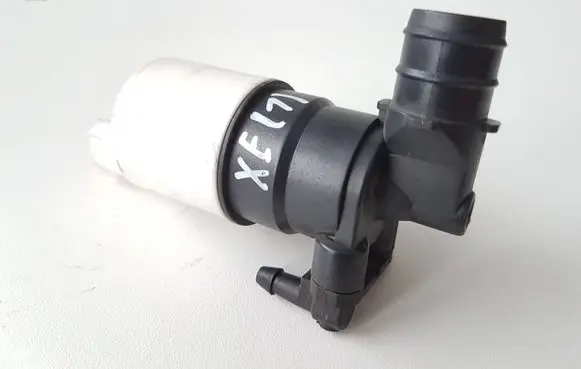 Jaguar XE Windscreen/windshield washer pump BK2117K624BA AV6117K624AA