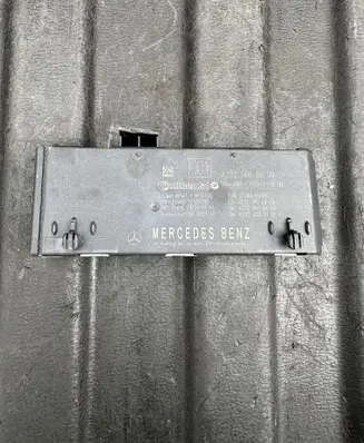 Tailgate/trunk control unit/module