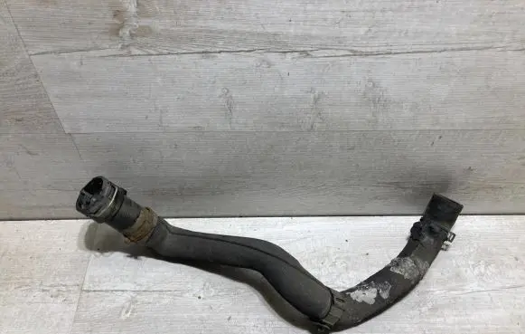 Audi A5 8T 8F Engine coolant pipe/hose 8K0122293F