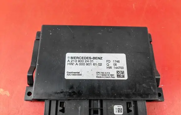 Mercedes-Benz E W238 Gearbox control unit/module A2139002401