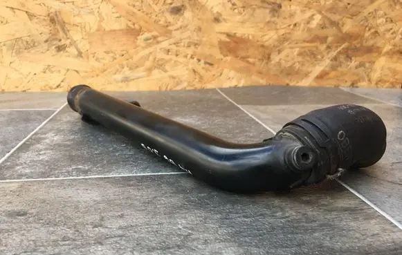Audi A4 S4 B6 8E 8H Engine coolant pipe/hose 06C121445A