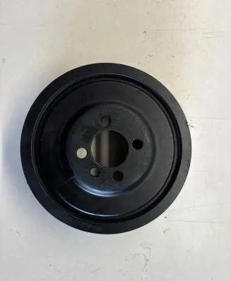Volkswagen Caddy Crankshaft pulley 03G105243