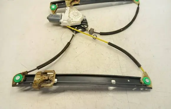 Audi Q3 8U Front door window regulator with motor 8K0959802