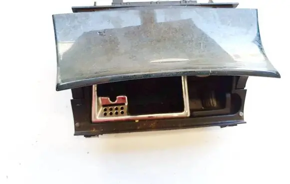 Mercedes-Benz E W211 Car ashtray a2118101330