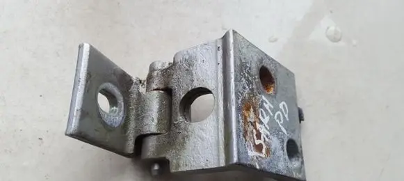 Citroen Xsara Front door upper hinge