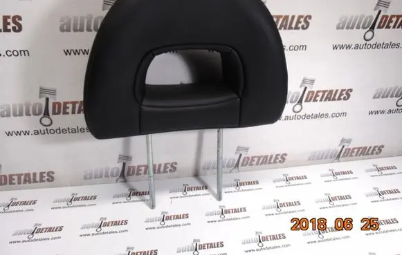 Mitsubishi Outlander Front seat headrest 