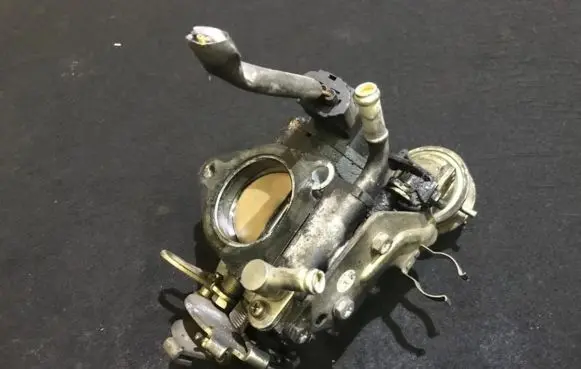 Toyota Corolla E110 Throttle valve 8945212040 89452-12040