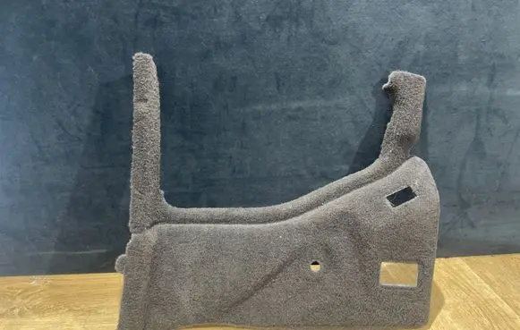 Land Rover Discovery 5 Trunk/boot side trim panel 