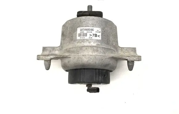 Jaguar XK - XKR Engine mount bracket GX736A003BC