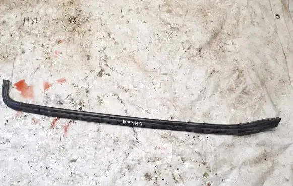 Rover 414 - 416 - 420 Front door glass trim molding 