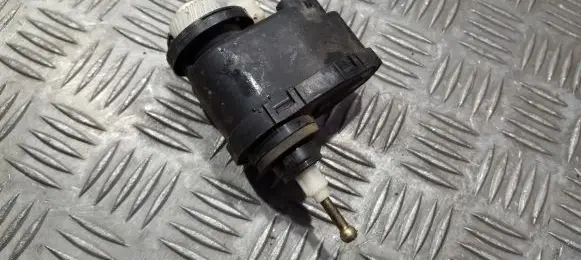 Hyundai Accent Headlight level adjustment motor 00437529