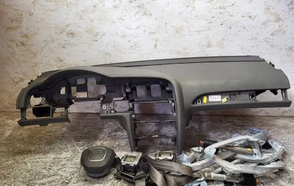 Audi A6 S6 C6 4F Dashboard 