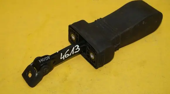 Audi A6 C7 Rear door check strap stopper 4G0839249B