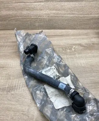 Opel Combo D Engine coolant pipe/hose 95518091 1818824