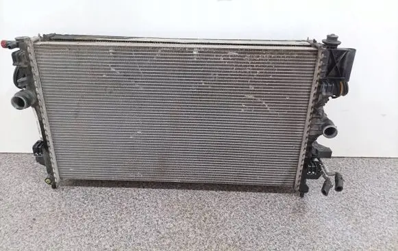 Opel Insignia A Coolant radiator