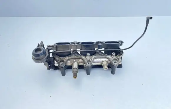 Audi A6 S6 C6 4F Fuel main line pipe 8579237 06E130090