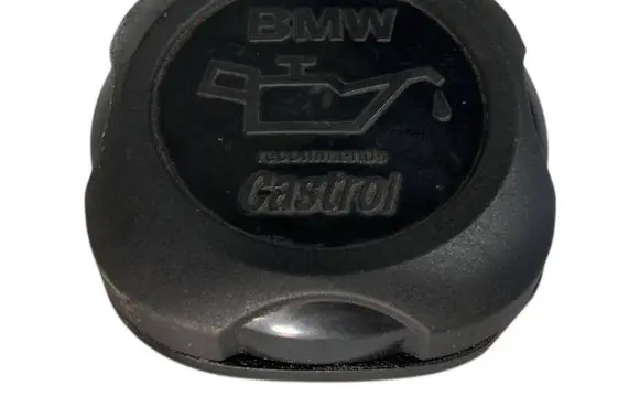 BMW 1 E81 E87 Oil filler cap 7560482