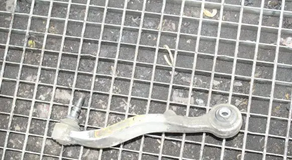 BMW 6 E63 E64 Front lower control arm/wishbone 6770451