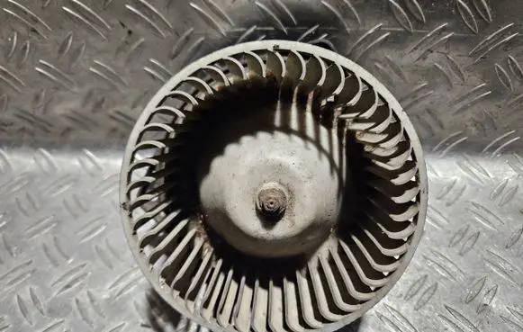 Nissan Sunny Heater fan/blower 4755030352