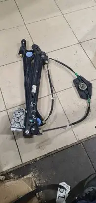 Audi A5 Sportback 8TA Front window lifting mechanism without motor