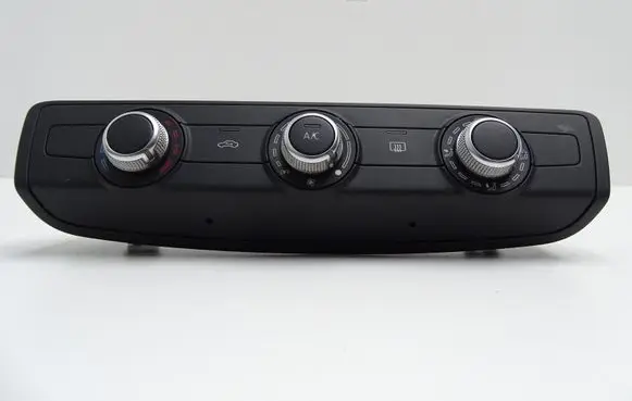 Audi A3 S3 8V Climate control unit 8V0820047D