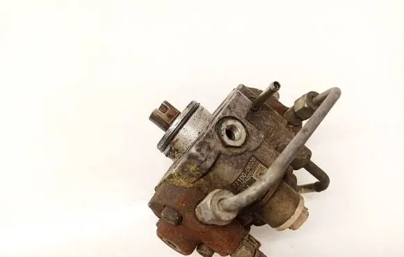 Toyota Avensis T250 Fuel injection high pressure pump 221000R020