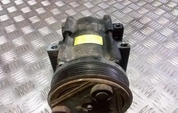 Ford Mondeo Mk III Air conditioning (A/C) compressor (pump) 1L3H19D786AA