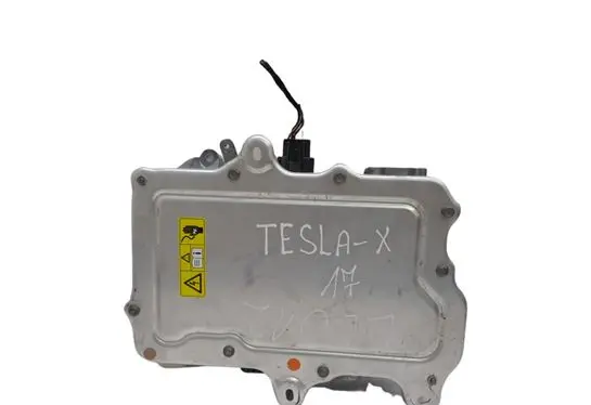 Voltage converter inverter