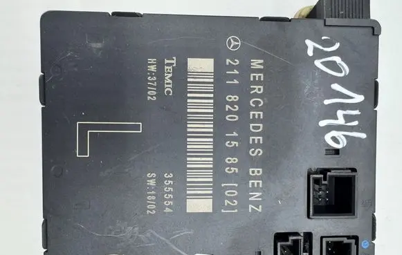 Mercedes-Benz E W211 Door control unit/module 2118201585 355554