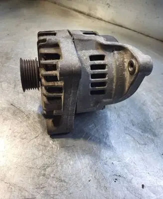 BMW 3 E90 E91 Generator/alternator 7802261 FG18S019 409129001