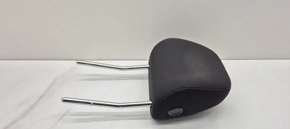 Volkswagen Golf VII Front seat headrest