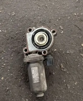 BMW X5 E53 Gearbox-reducer motor 2710752855901 27107528559 7528559