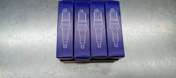 Volvo S90, V90 Spark plug 32290011