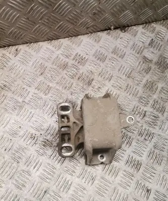 Volkswagen Golf IV Engine mount bracket 1j0199555
