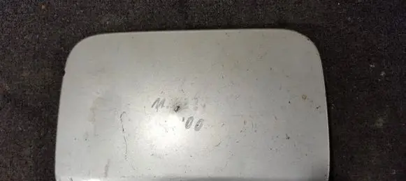 Mazda 323 F Fuel tank cap