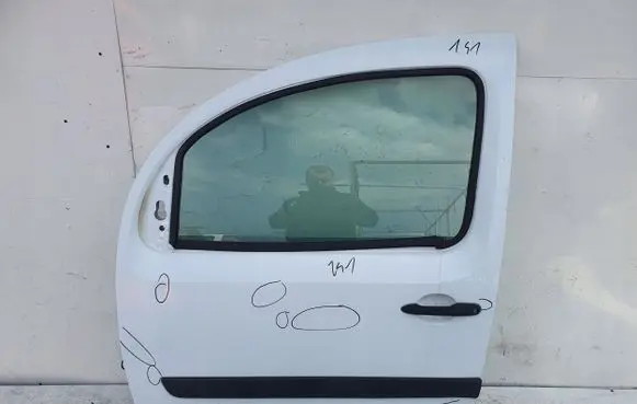 Renault Kangoo II Front door