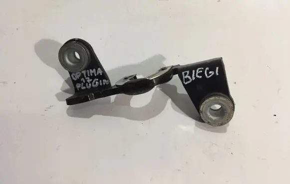 KIA Optima Gear shift cable bracket 