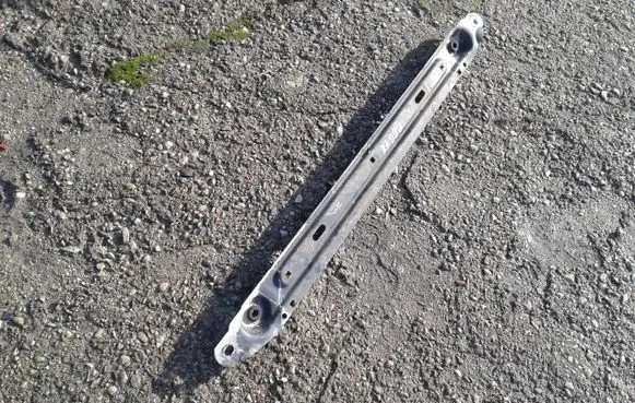 Peugeot 308 Bottom radiator support slam panel 