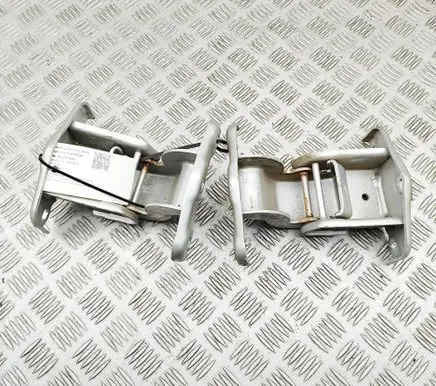 Opel Vivaro Rear door hinge set 904006707R 93458938