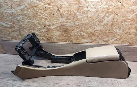Mercedes-Benz CLS C219 Other interior part E048841122 E048841154