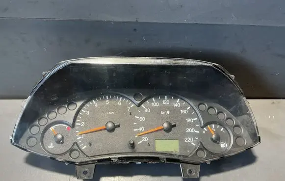 Ford Focus Speedometer (instrument cluster) 98AP10841BC