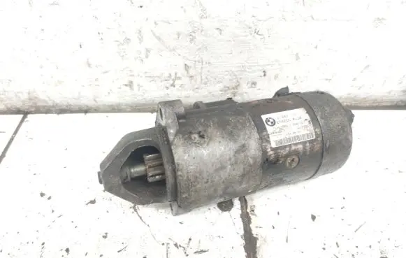 BMW 5 E39 Starter motor 2247391