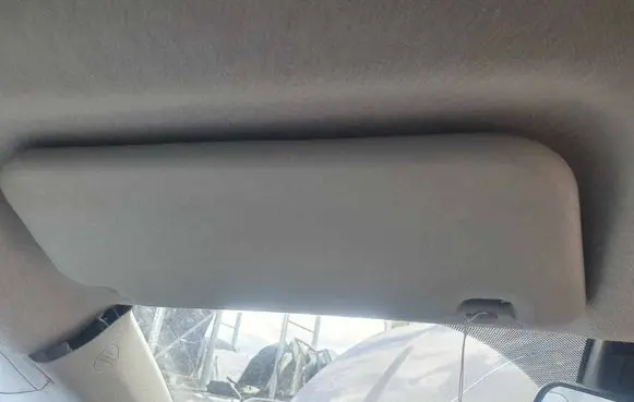 Toyota Yaris Sun visor