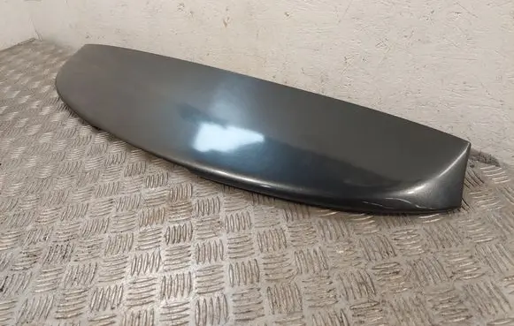 Tailgate/trunk spoiler