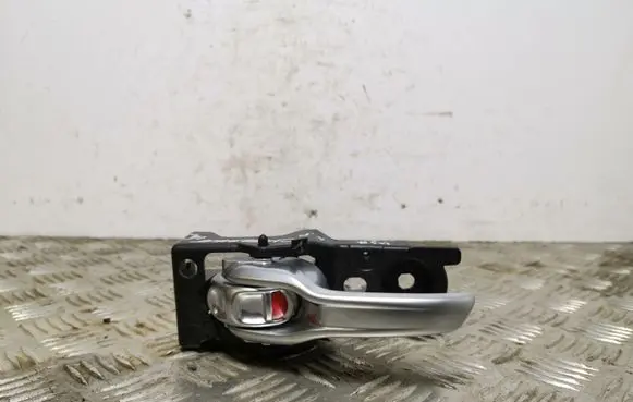 Jeep Cherokee Front door interior handle