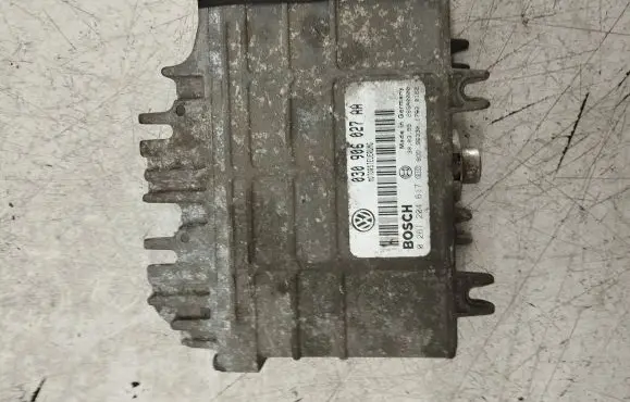 Volkswagen Polo III 6N 6N2 6NF Engine control unit/module 030906027AA 26SA0000 0261204617